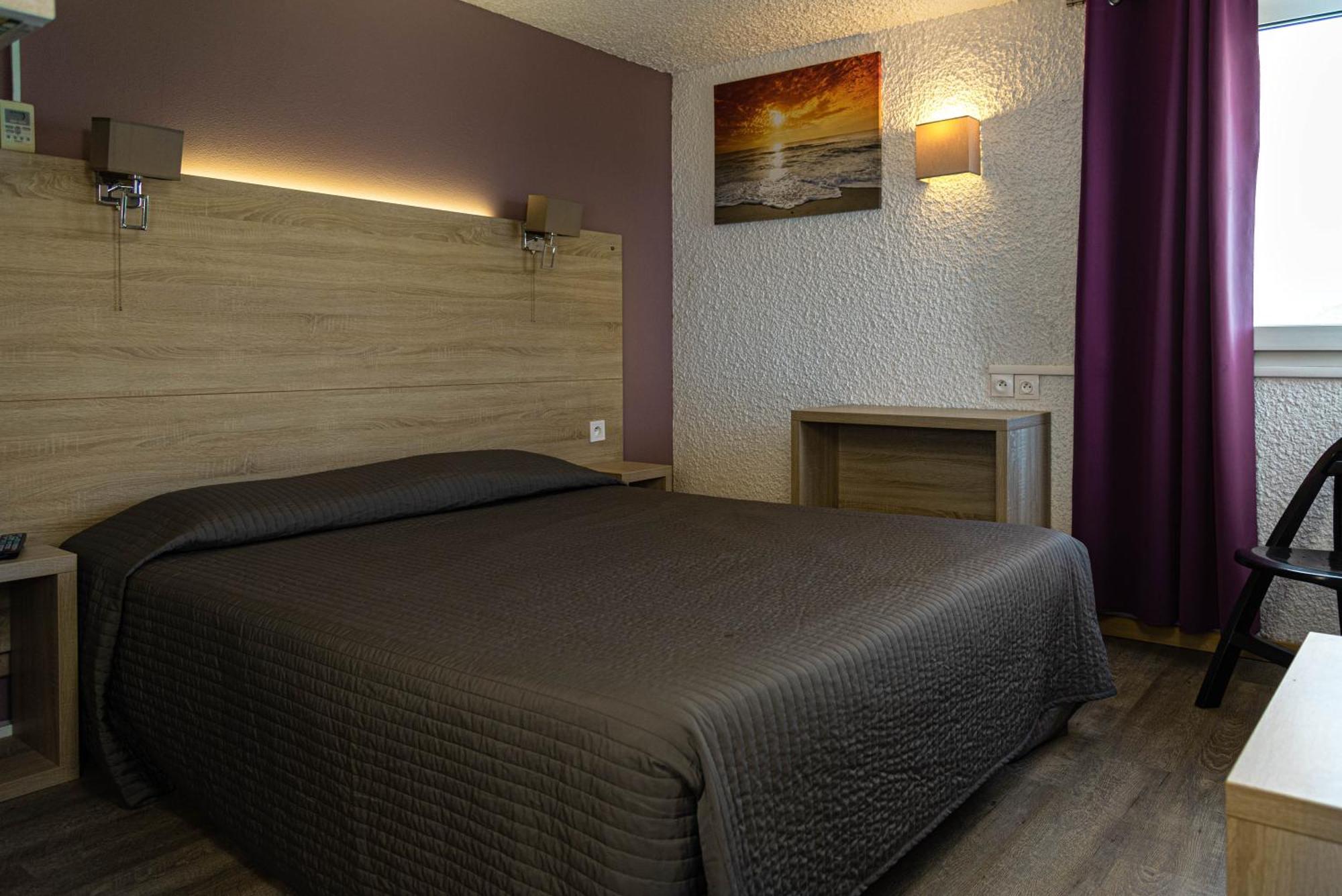Hotel Les Tourrades Cannes Exterior photo