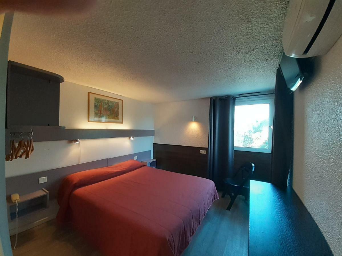 Hotel Les Tourrades Cannes Exterior photo